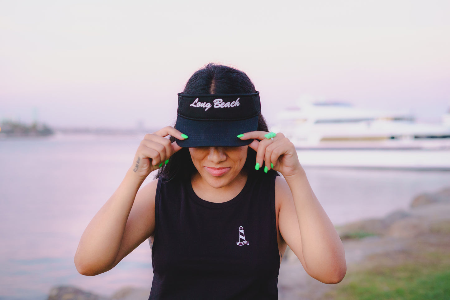 Cursive Long Beach Black Performance Visor